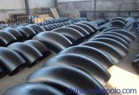 河北龍澤管件 碳鋼彎頭生產(chǎn)的專業(yè)擔(dān)當(dāng)與行業(yè)優(yōu)勢